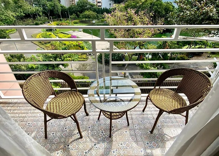 De ホステル